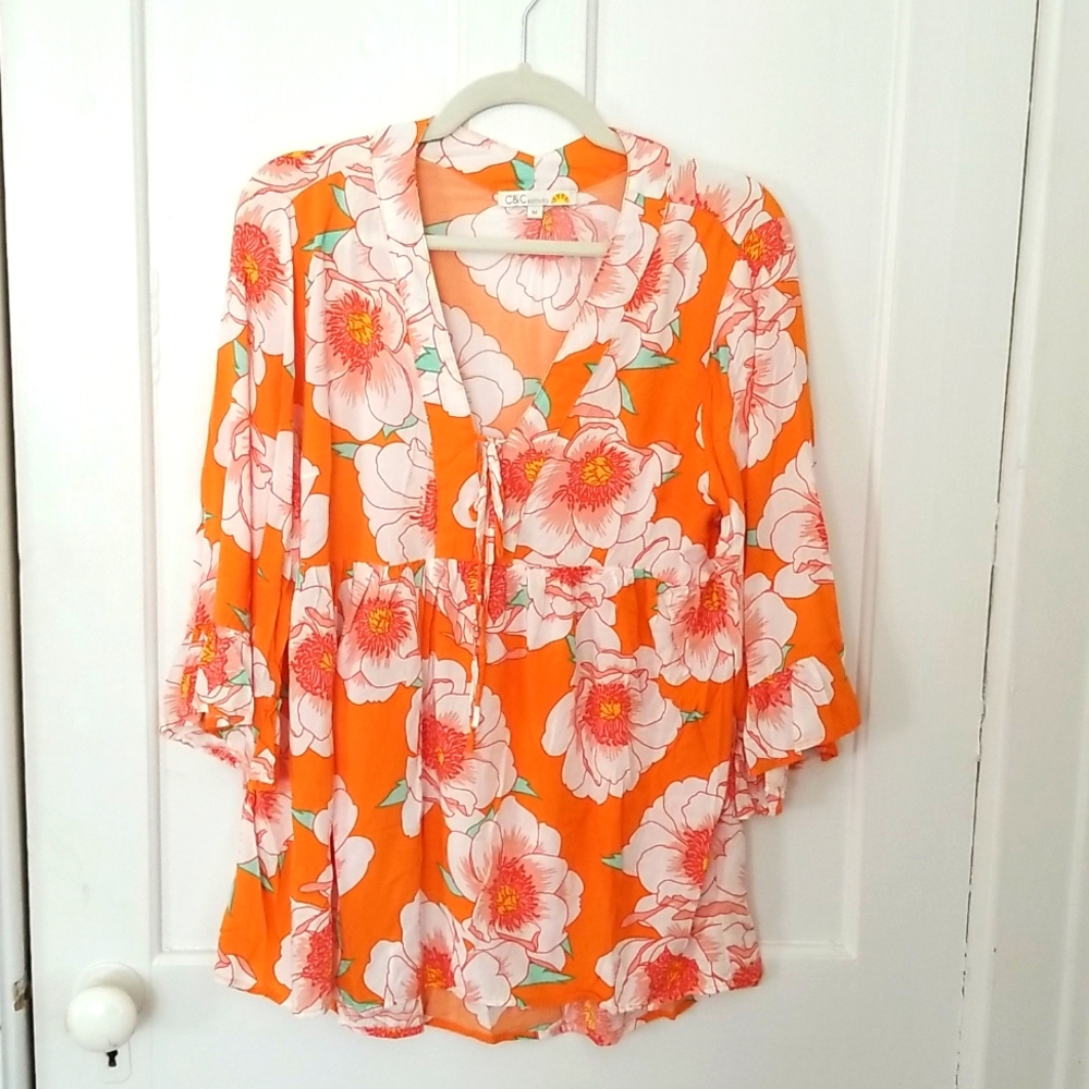 Peach White Magnolia Bloom C&C California Ruffle top M